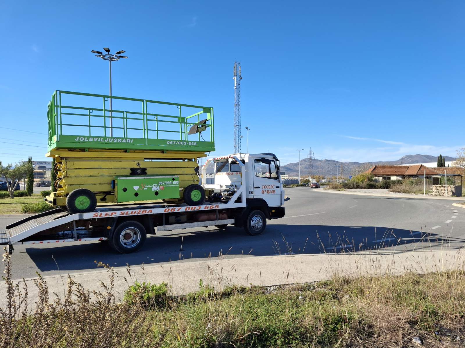 Utovar i istovar viljuškarom, iznajmljivanje viljuškara, platforme – Podgorica, Budva, Tivat, Bar, Kotor, Herceg Novi – Crna Gora1224345
