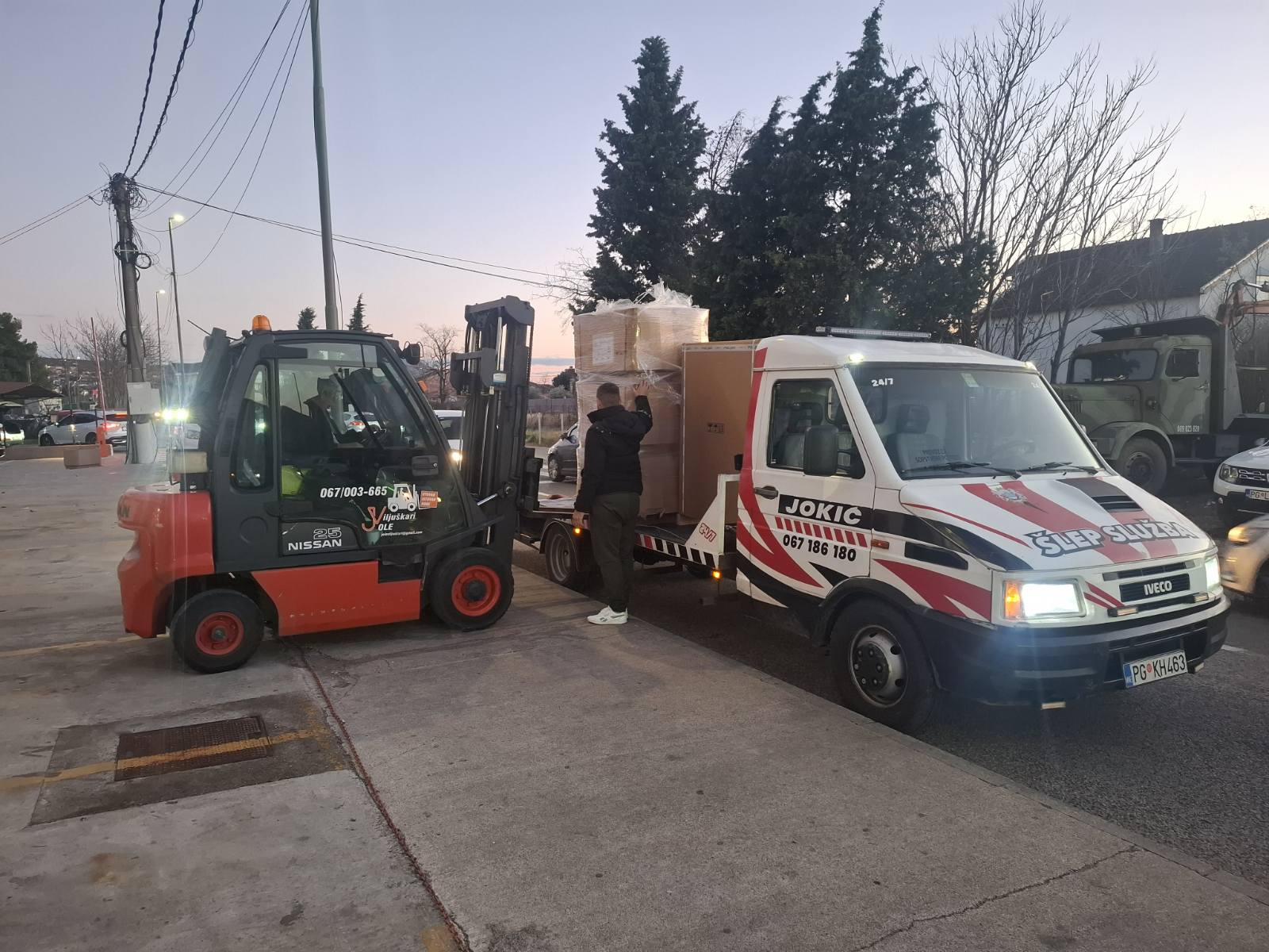 Utovar i istovar viljuškarom, iznajmljivanje viljuškara, platforme – Podgorica, Budva, Tivat, Bar, Kotor, Herceg Novi – Crna Gora324