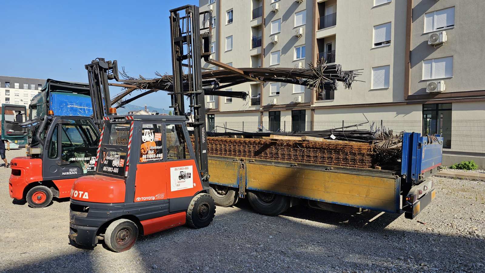 Utovar i istovar viljuškarom, iznajmljivanje viljuškara, platforme – Podgorica, Budva, Tivat, Bar, Kotor, Herceg Novi – Crna Gora78764